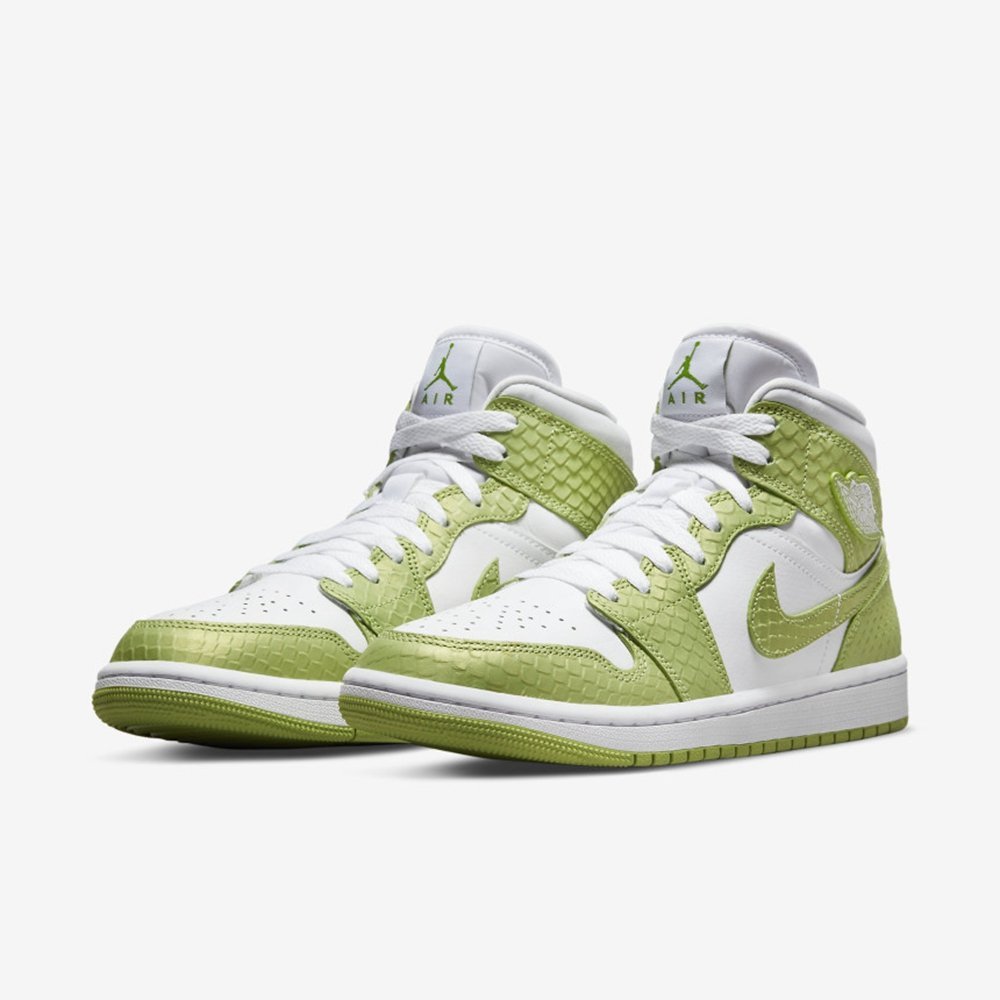 나이키 우먼스 에어조던 1 미드 SE 그린 파이썬 Nike Air Jordan 1 Mid SE (DV2959-113)